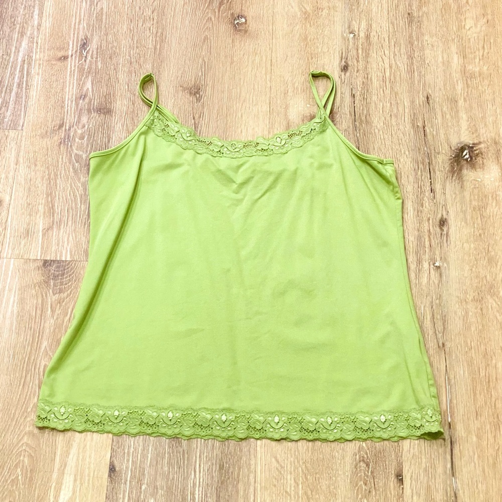 Cute Lace Trim  Green Camisole with Adjustable Straps, great condition.